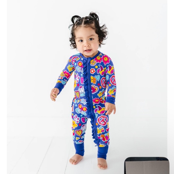 kiki + lulu Other - Kiki and Lulu bamboo pajamas NWT be groovy sold out print